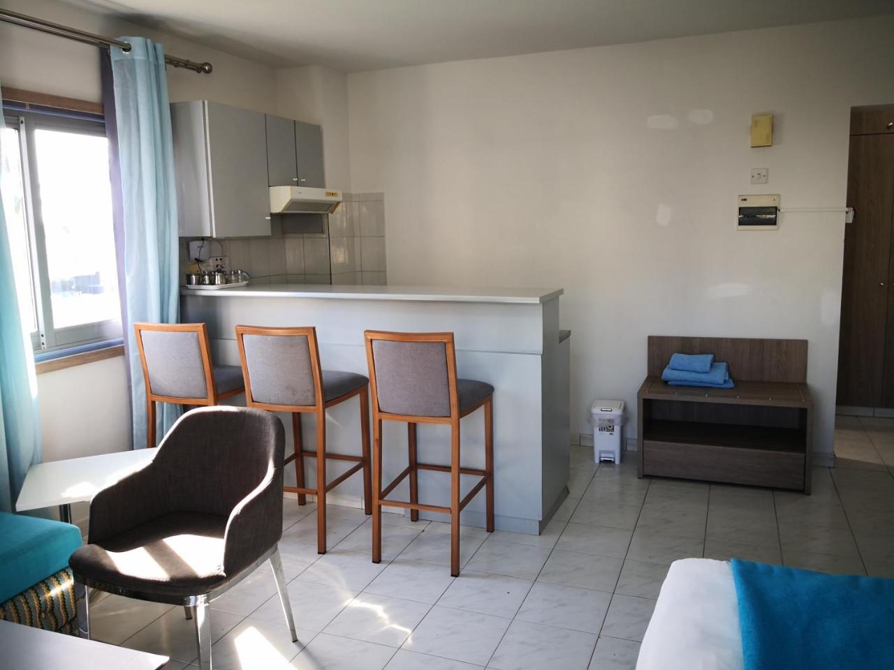 Lobelia Apartments Limassol Luaran gambar